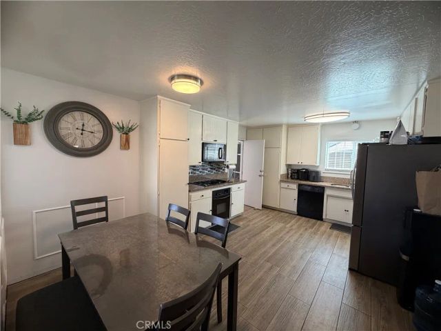 404 Fenmore Drive, Barstow, CA 92311
