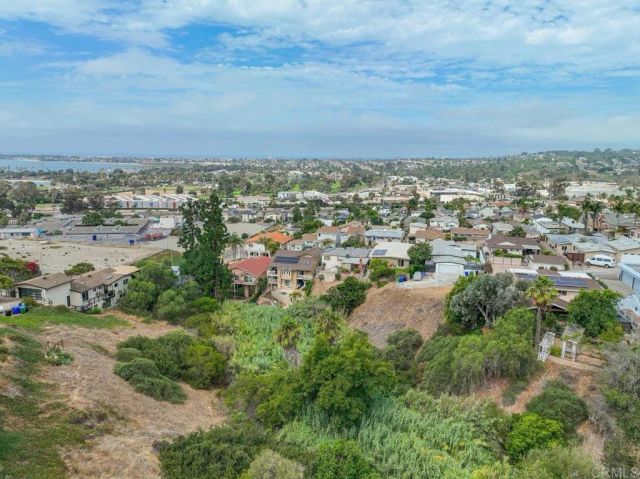Trenton, San Diego, CA 92117