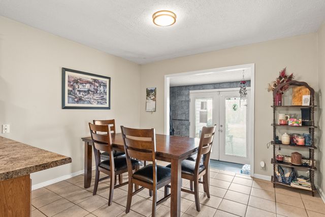 674 Lakeside Dr, Springfield, TN 37172