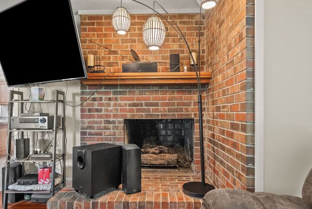 674 Lakeside Dr, Springfield, TN 37172