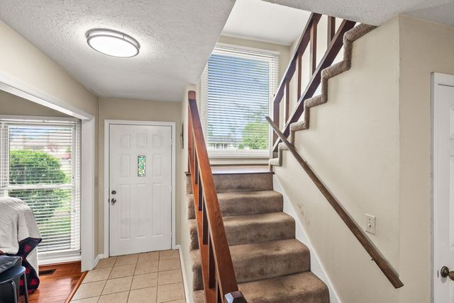 674 Lakeside Dr, Springfield, TN 37172