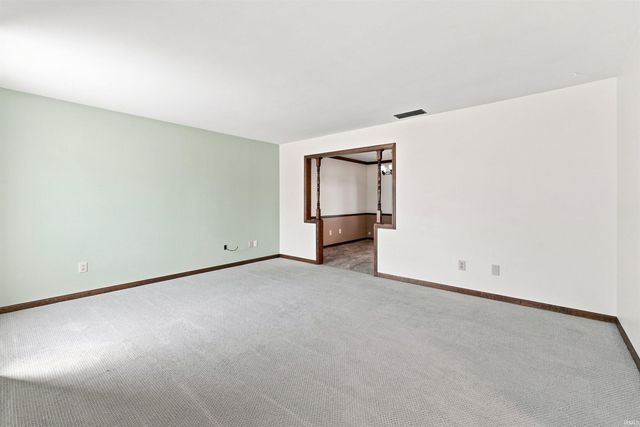 7711 High Tower Place, Fort Wayne, IN 46835