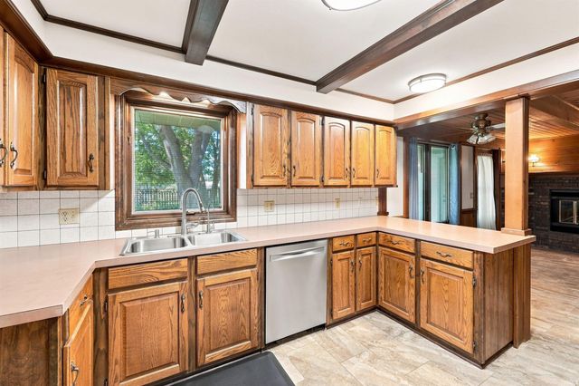 7711 High Tower Place, Fort Wayne, IN 46835