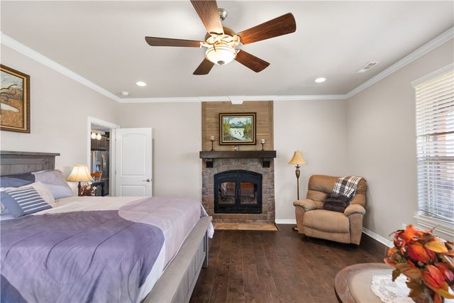 10781 Illinois Chapel Road, Prairie Grove, AR 72753