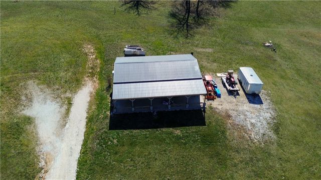 10781 Illinois Chapel Road, Prairie Grove, AR 72753