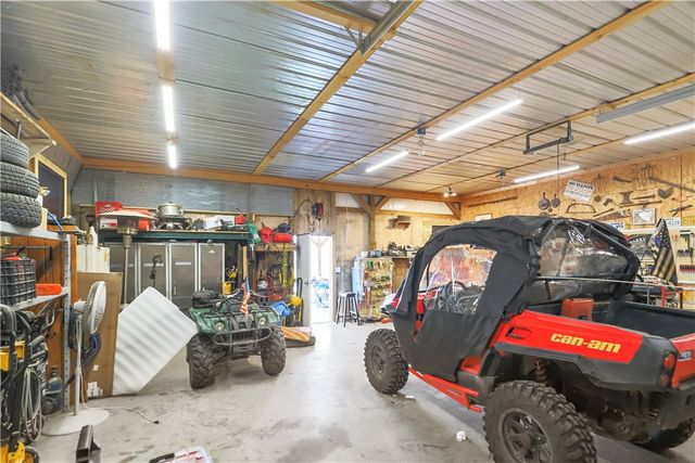 10781 Illinois Chapel Road, Prairie Grove, AR 72753