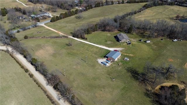 10781 Illinois Chapel Road, Prairie Grove, AR 72753