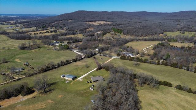 10781 Illinois Chapel Road, Prairie Grove, AR 72753