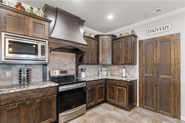 10781 Illinois Chapel Road, Prairie Grove, AR 72753