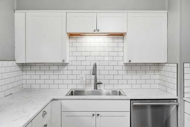 110 Lynn Lane, Lonoke, AR 72086