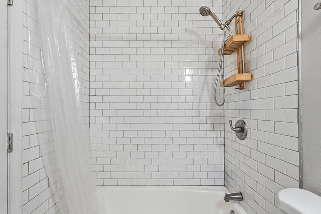 110 Lynn Lane, Lonoke, AR 72086