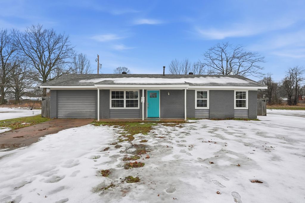 110 Lynn Lane, Lonoke, AR 72086