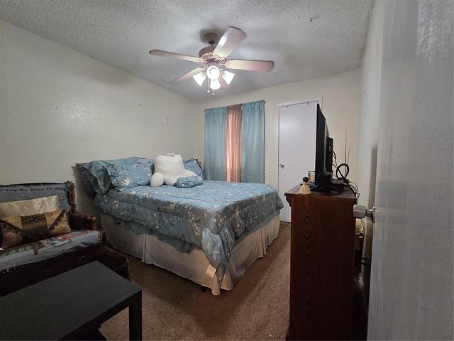 7600 Emmett F Lowry Expressway 304, Texas City, TX 77591