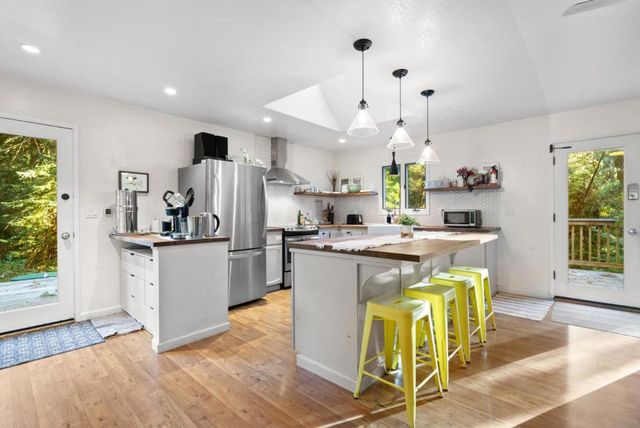 471 Country Estates Terrace, Santa Cruz, CA 95060