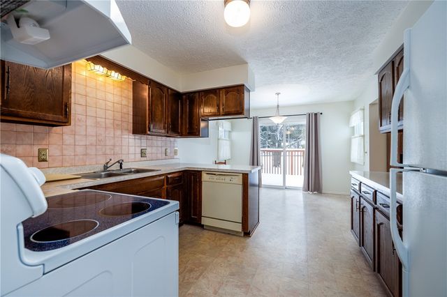 6 Dutch Valley, Chili, NY 14624