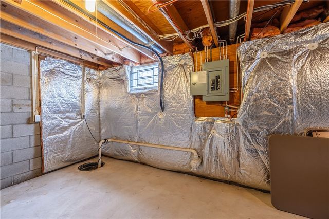 6 Dutch Valley, Chili, NY 14624