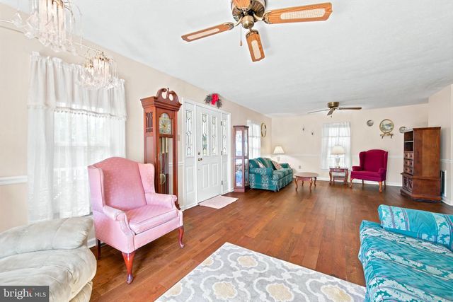 528 STONEY CREEK BLVD, Edinburg, VA 22824