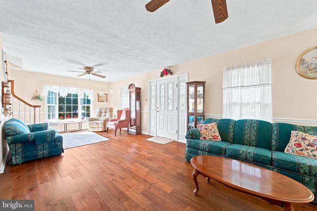 528 STONEY CREEK BLVD, Edinburg, VA 22824