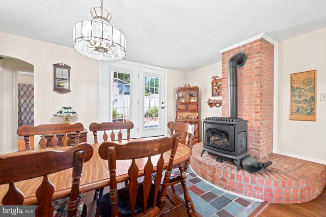 528 STONEY CREEK BLVD, Edinburg, VA 22824