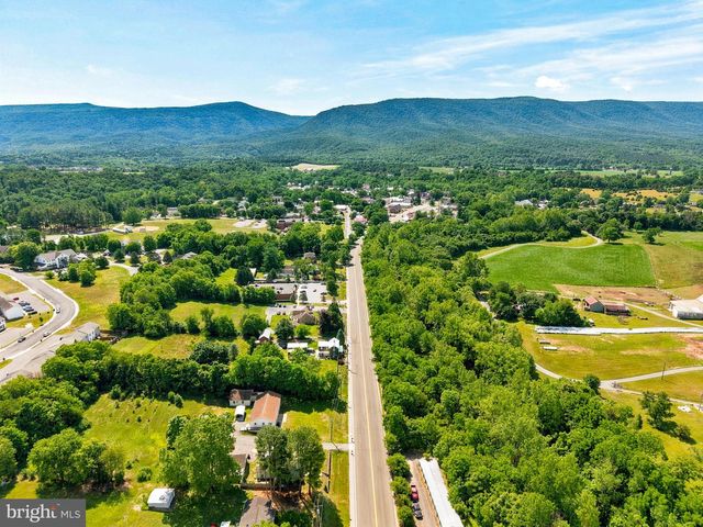 528 STONEY CREEK BLVD, Edinburg, VA 22824