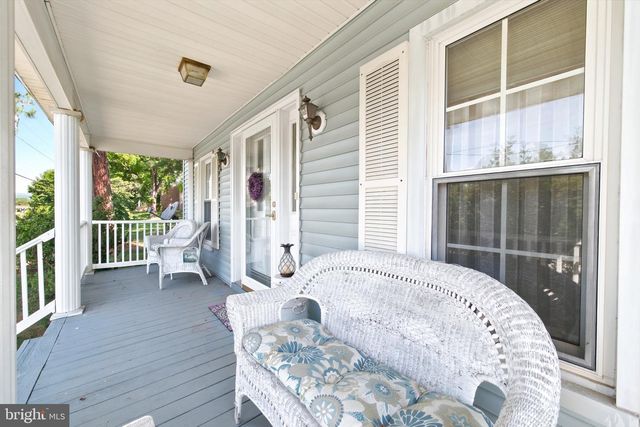 528 STONEY CREEK BLVD, Edinburg, VA 22824