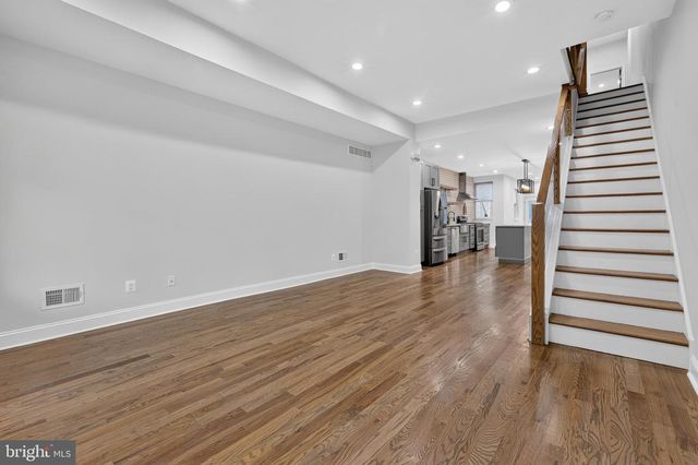 3113 W MONTGOMERY AVE, Philadelphia, PA 19121