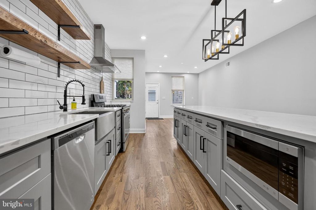 3113 W MONTGOMERY AVE, Philadelphia, PA 19121
