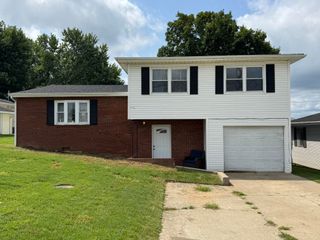 222 Park Avenue, South Point, OH 45680