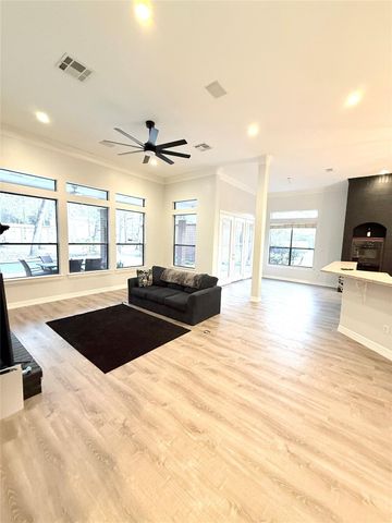 15567 Old Conroe Road, Conroe, TX 77384