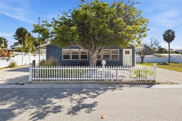 205 HAVERKOS COURT, Holmes Beach, FL 34217