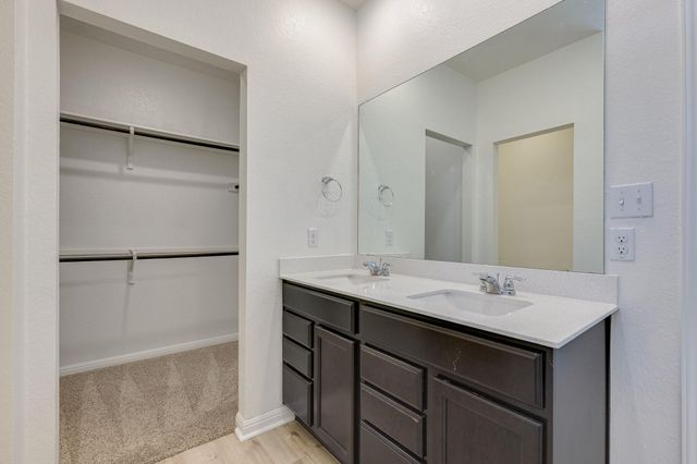 323 Arrowhead Vine ST, Leander, TX 78641