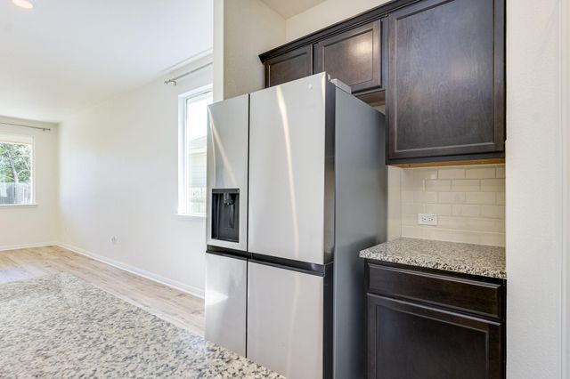 323 Arrowhead Vine ST, Leander, TX 78641