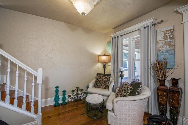 1424 E COLLEGE AVENUE, Appleton, WI 54915