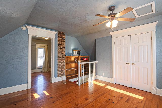 1424 E COLLEGE AVENUE, Appleton, WI 54915