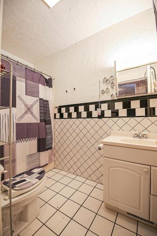 1424 E COLLEGE AVENUE, Appleton, WI 54915