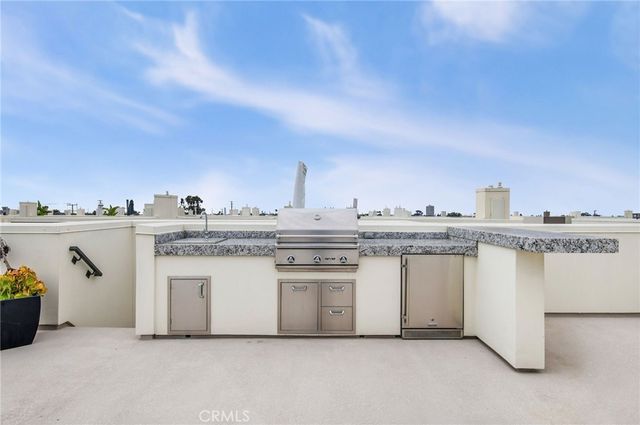 31 Ebb Tide Circle, Newport Beach, CA 92663