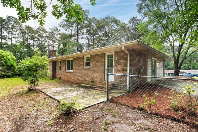 2729 Lanier Drive, Snellville, GA 30078