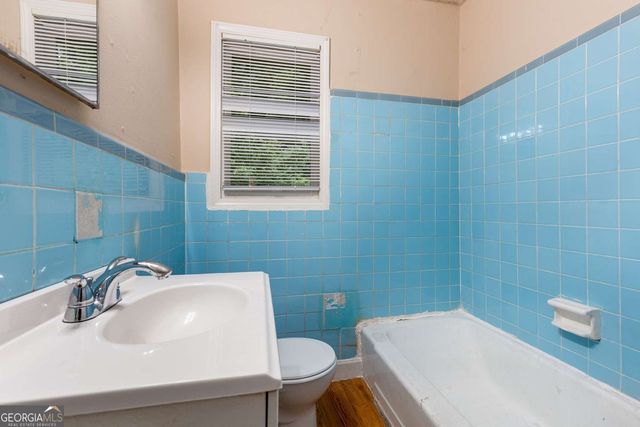 467 Park Valley Drive NW, Atlanta, GA 30318