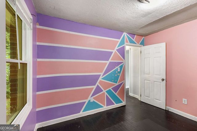 467 Park Valley Drive NW, Atlanta, GA 30318