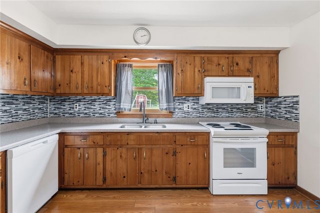 8004 Wood Mill Dr, Henrico, VA 23231