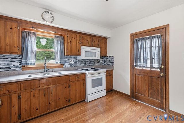 8004 Wood Mill Dr, Henrico, VA 23231