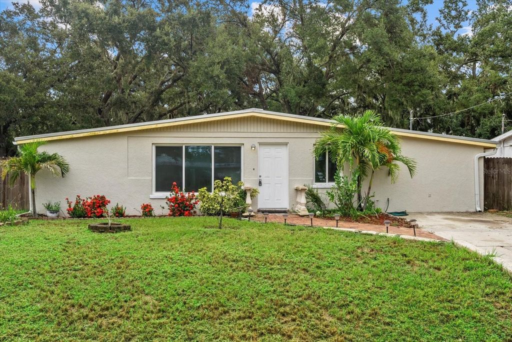 2035 VINSON AVENUE, Sarasota, FL 34232