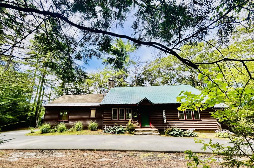 95 Old Bristol Road, New Hampton, NH 03256