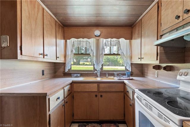 271 Little Ridge Road, Moravian Falls, NC 28654