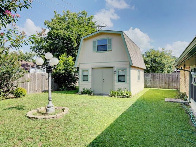 1617 Camara Court, Grand Prairie, TX 75051