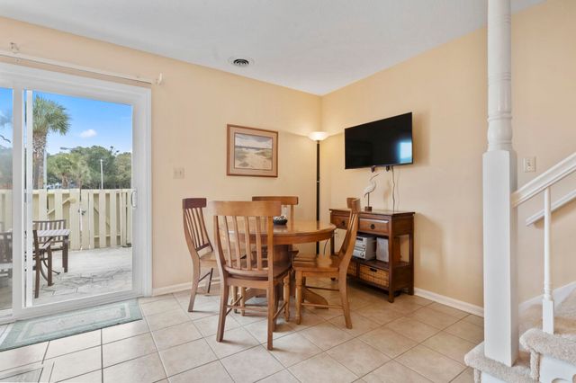 210 25th Ave S Apt 26, Myrtle Beach, SC 29577