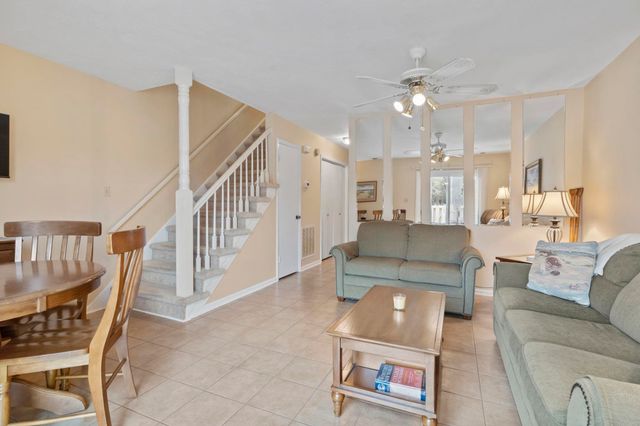 210 25th Ave S Apt 26, Myrtle Beach, SC 29577