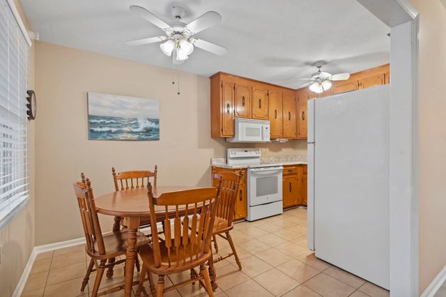 210 25th Ave S Apt 26, Myrtle Beach, SC 29577