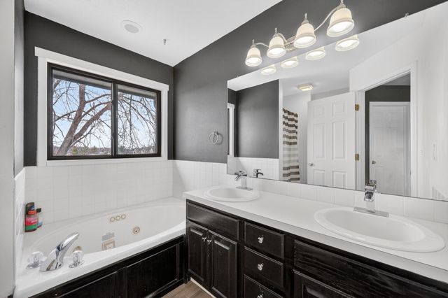 1213 N 7th Street, Indianola, IA 50125