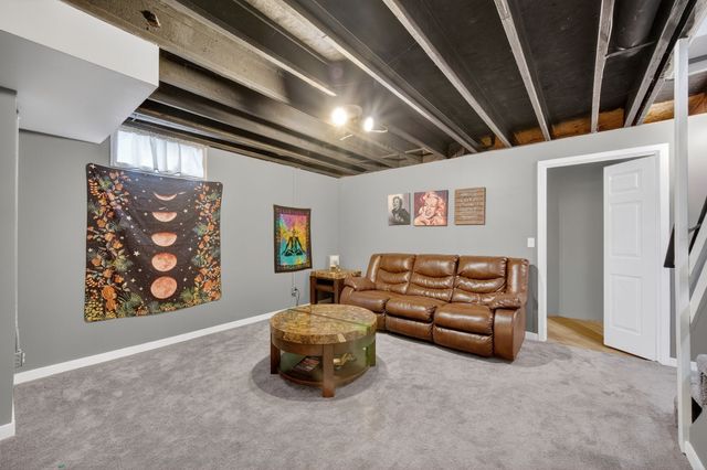 1213 N 7th Street, Indianola, IA 50125